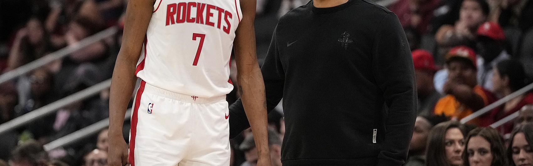 188金宝博体育app下载-乌度卡：年轻球员们都取得了进步 我们不必再只依赖杜兰特